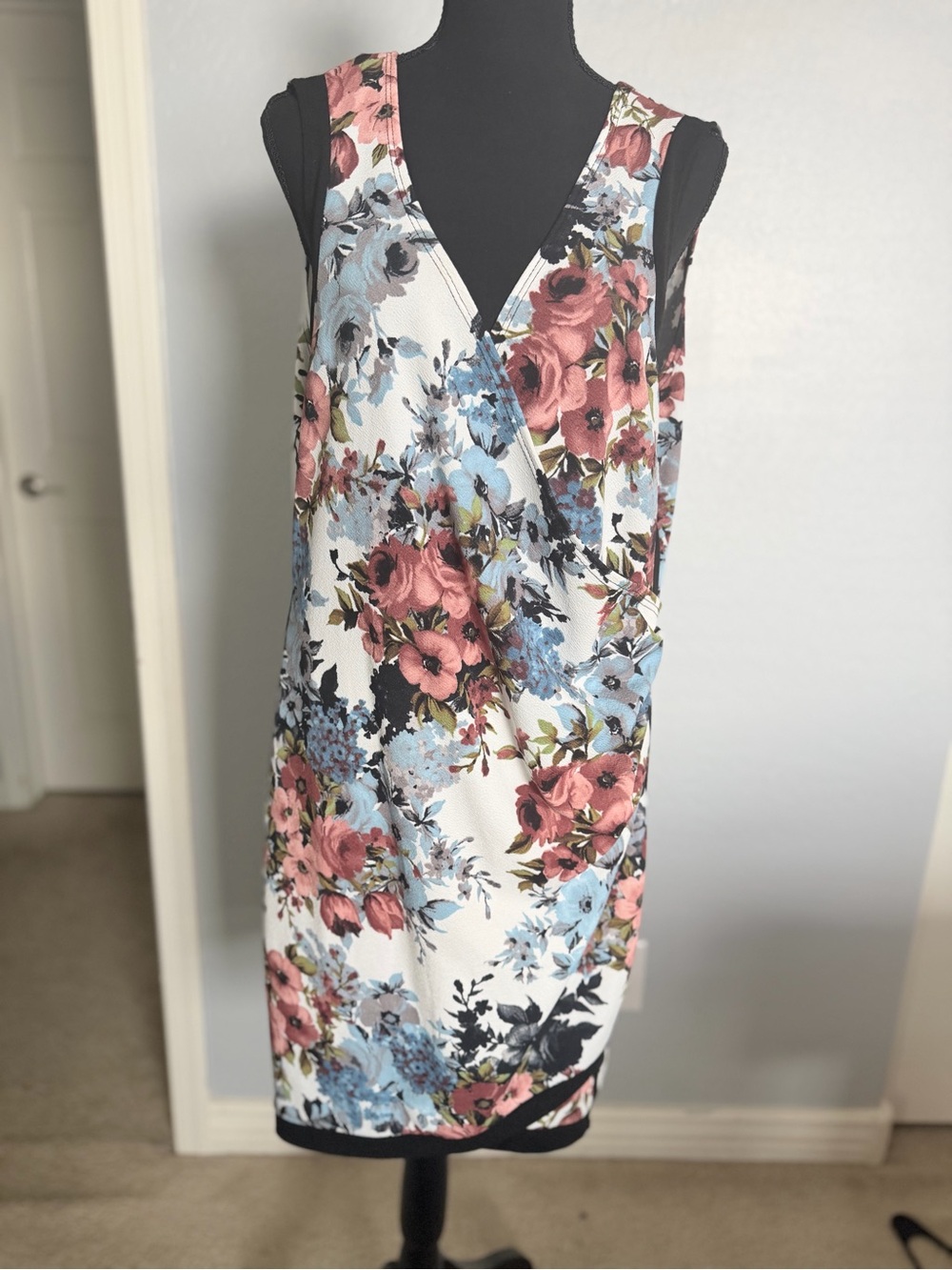 Chesley Floral Sleeveless Dress